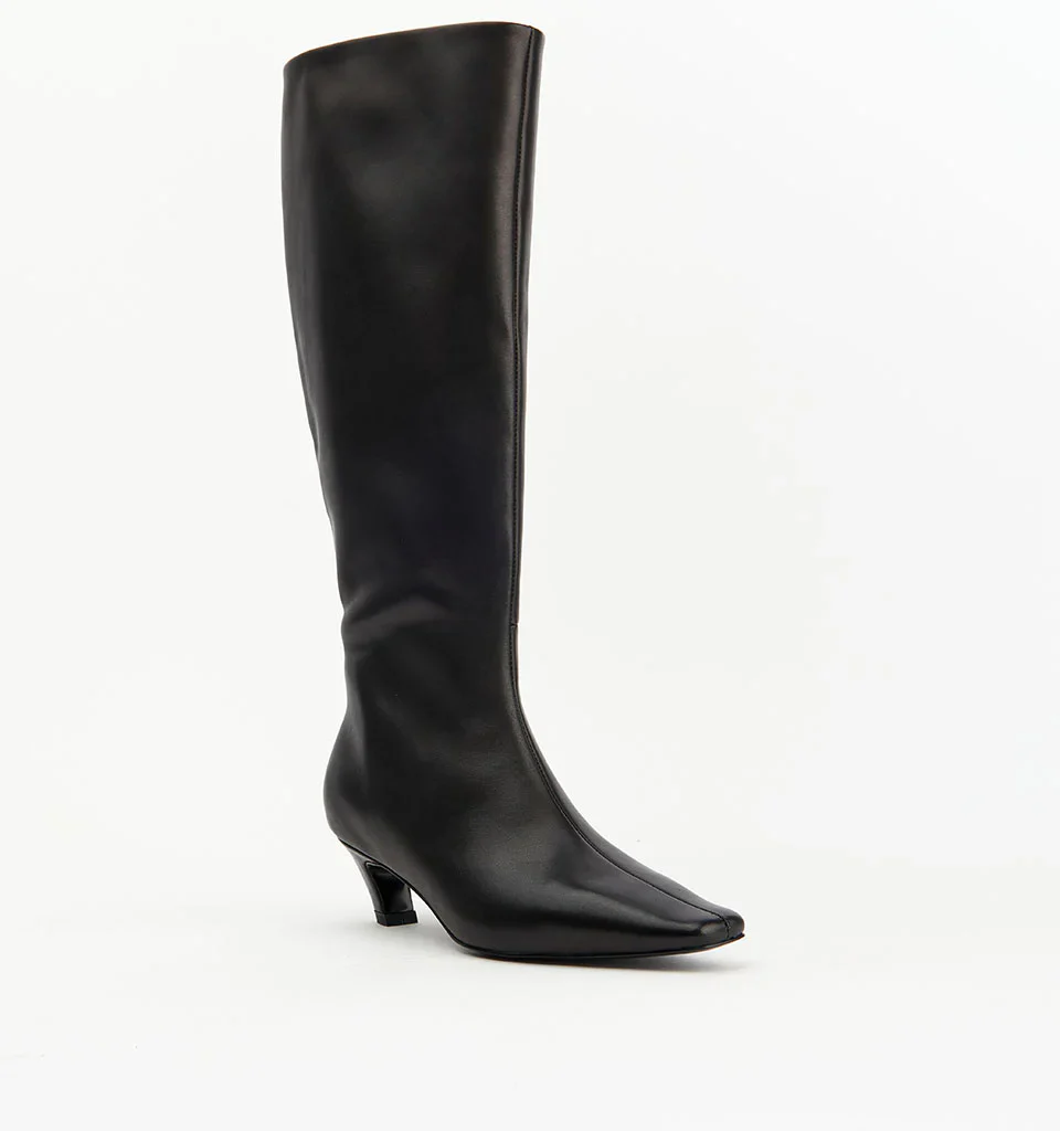 Alias Mae Crew Boot - Black Leather - Image 2