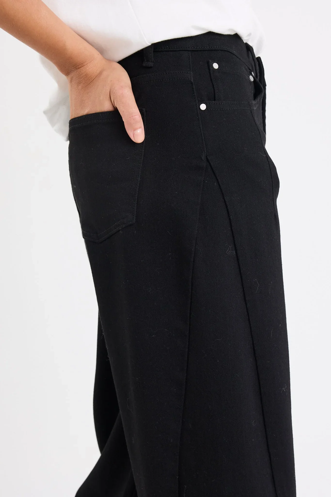 Among The Brave Graduate Stretch Barrel Jeans - Black - Image 6