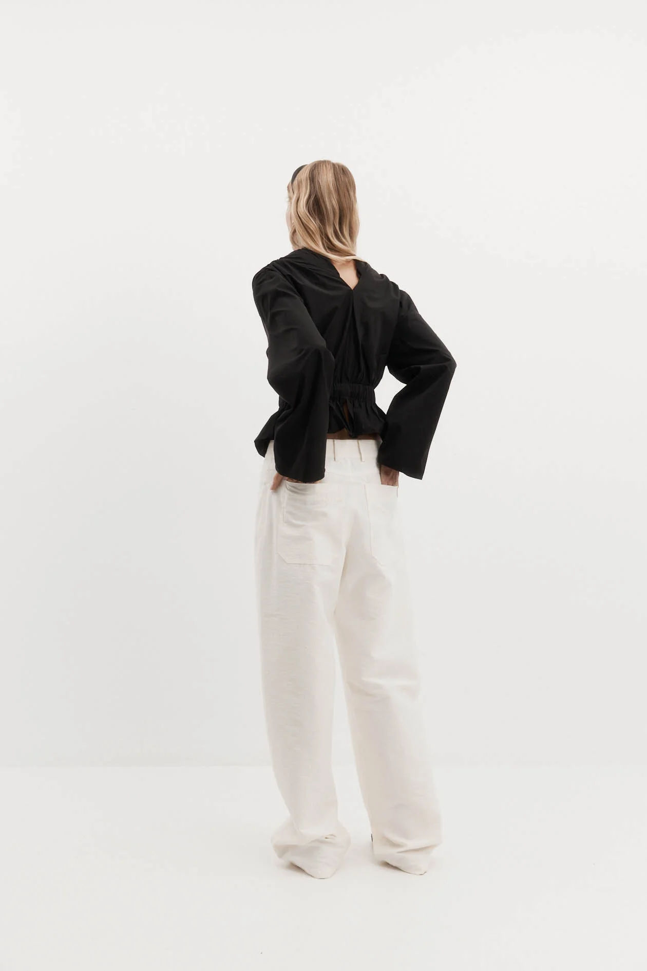 Harris Tapper Long Sleeve Chaimberlain Top - Black - Image 6