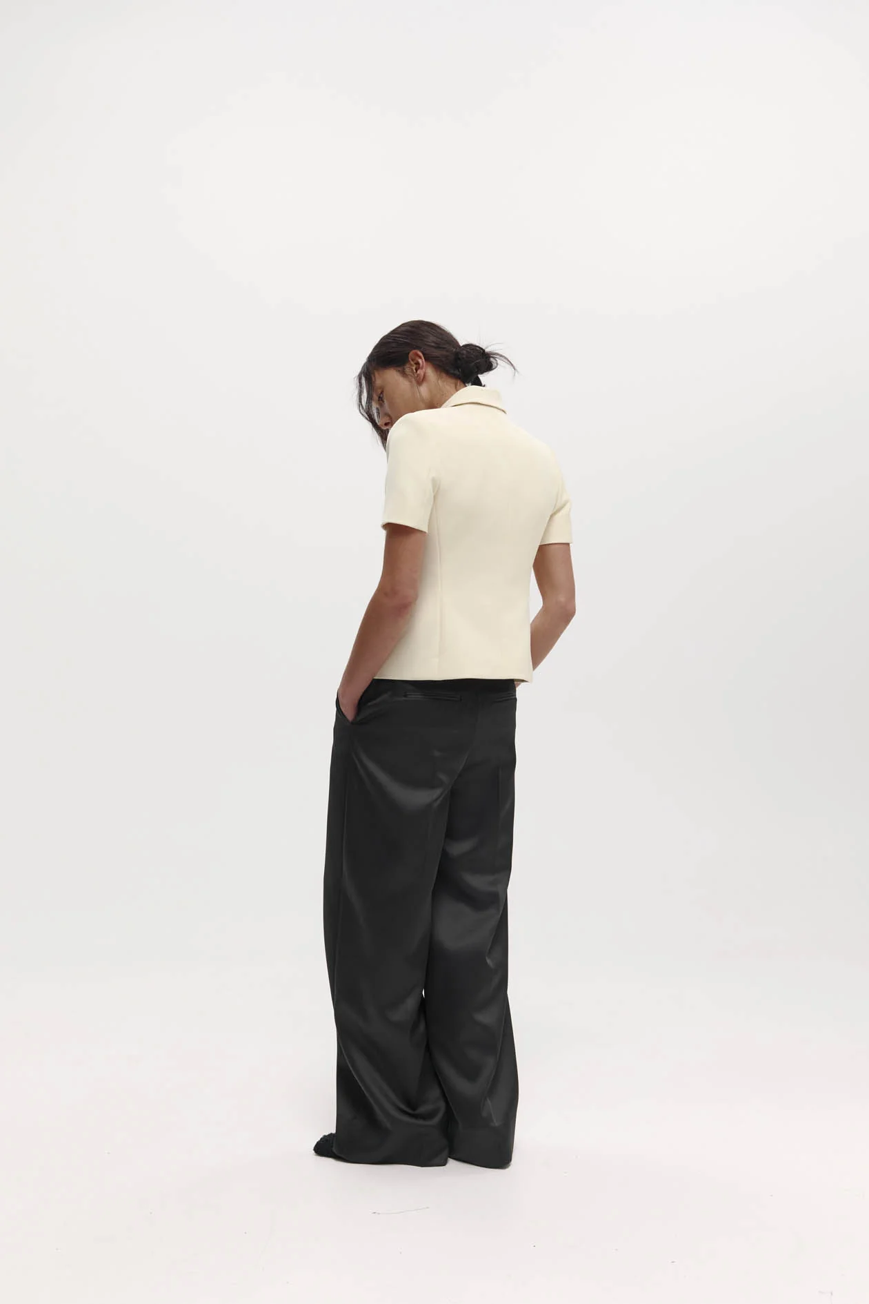 Harris Tapper Short Sleeve Bardot Blazer - Bone - Image 6