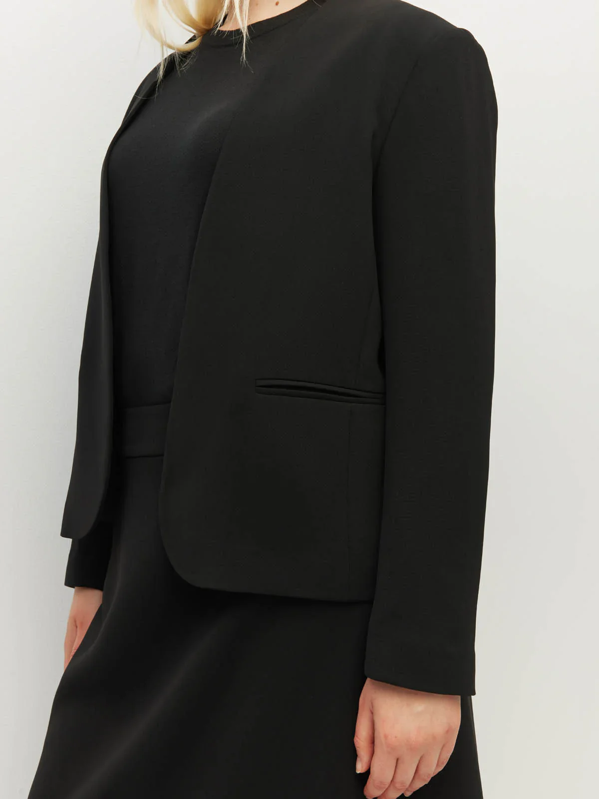 Juliette Hogan Chicago Blazer Foundation Suiting 2.0 - Black - Image 7