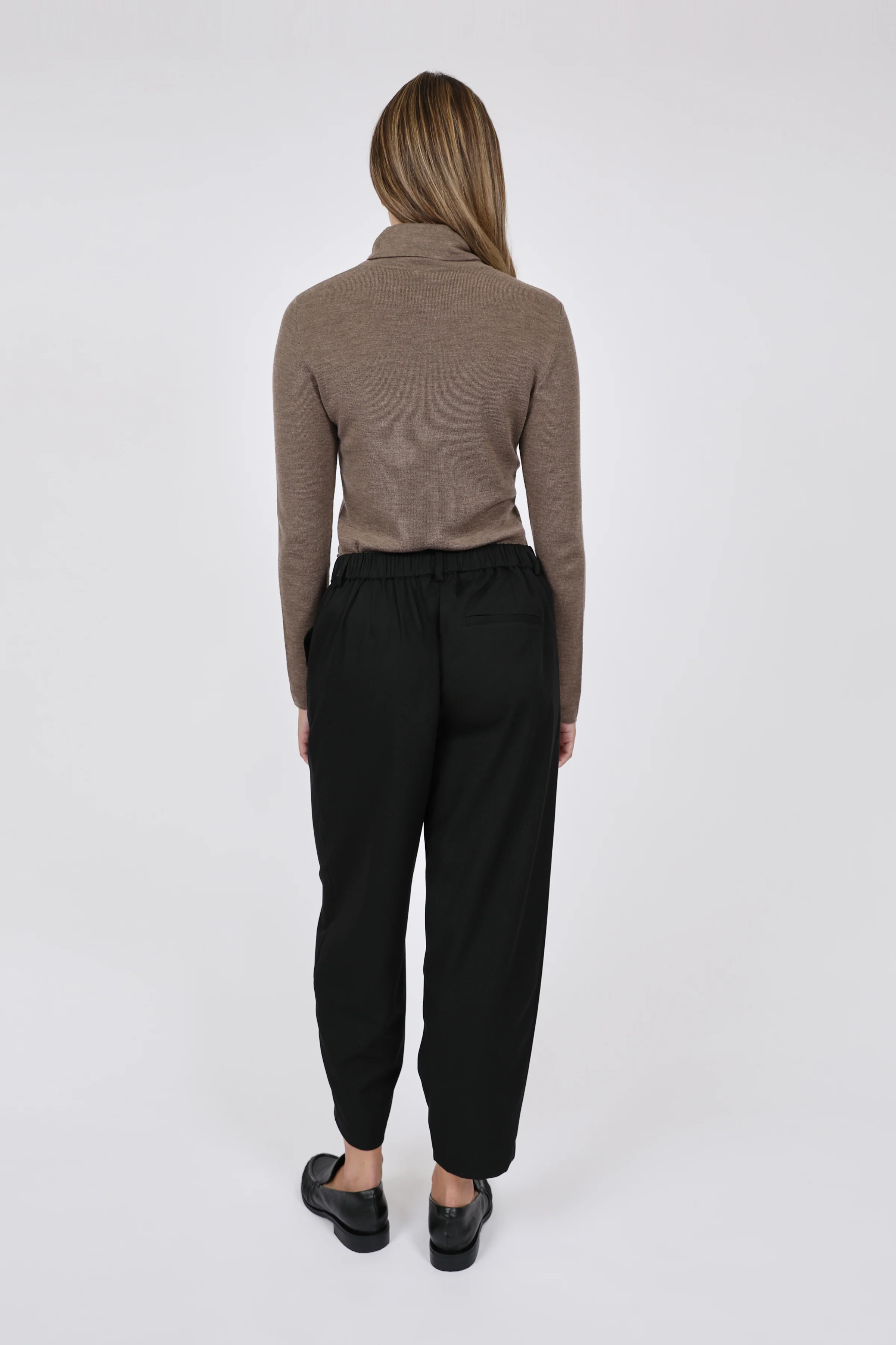 Marlow Ligne Tapered Pant - Black - Image 5