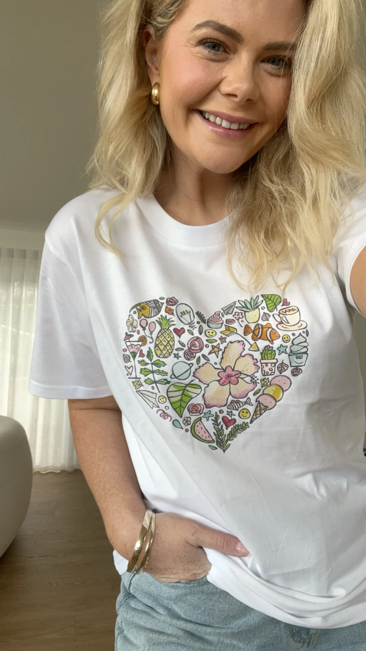 Sending You Happiness Tee - Raising Funds For Endometriosis New Zealand - Image 3