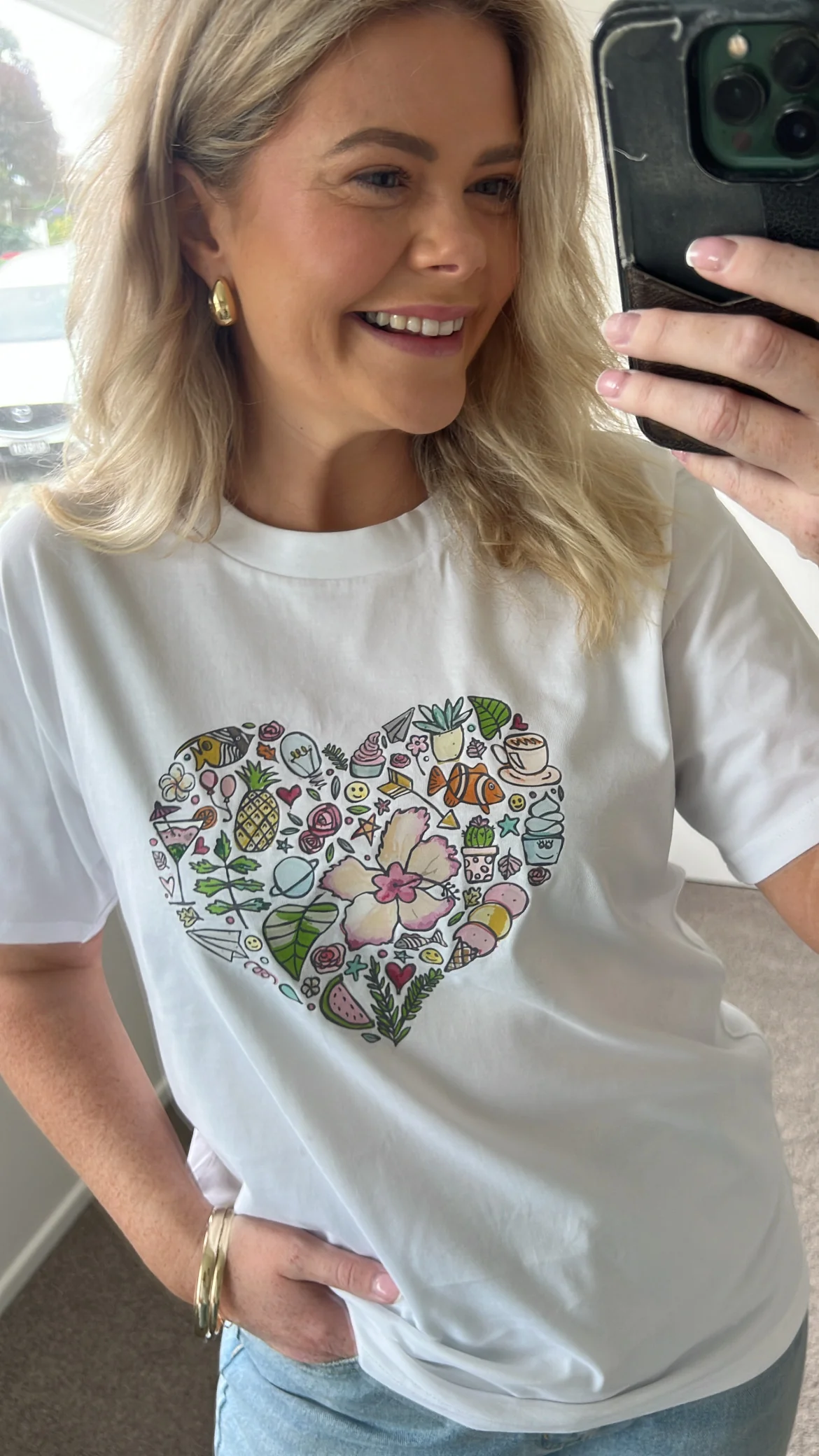 Sending You Happiness Tee - Raising Funds For Endometriosis New Zealand - Image 4