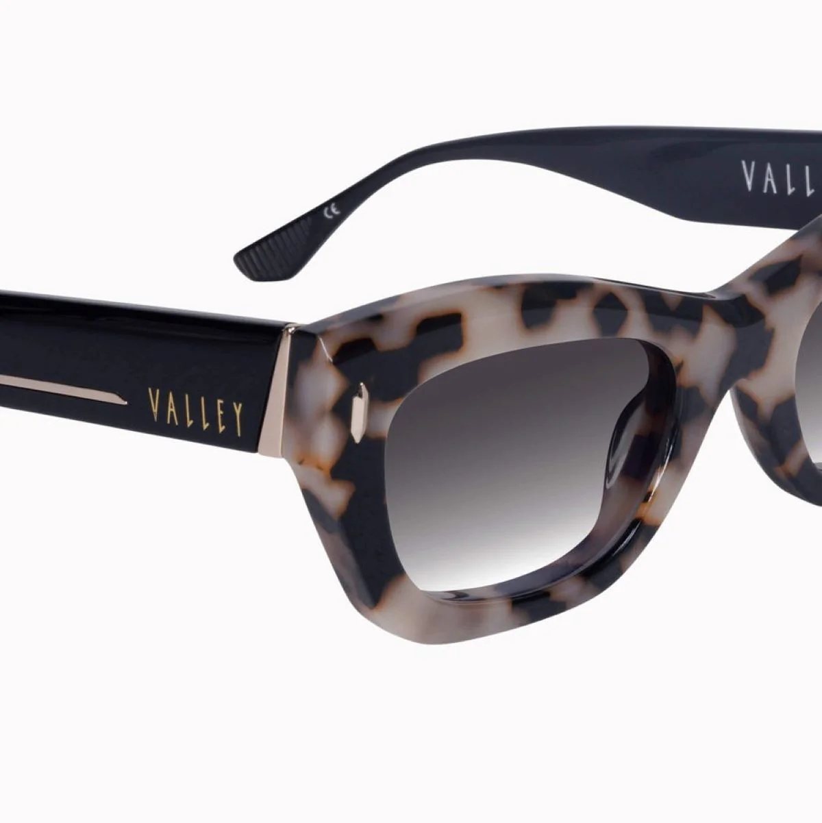 Valley Eyewear Delancey - Cookie Tort with Gold Metal / Black Gradient Lens - Image 6